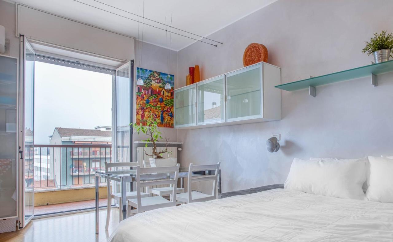 شقة Joivy Vibrant Flat With Balcony ميلان المظهر الخارجي الصورة