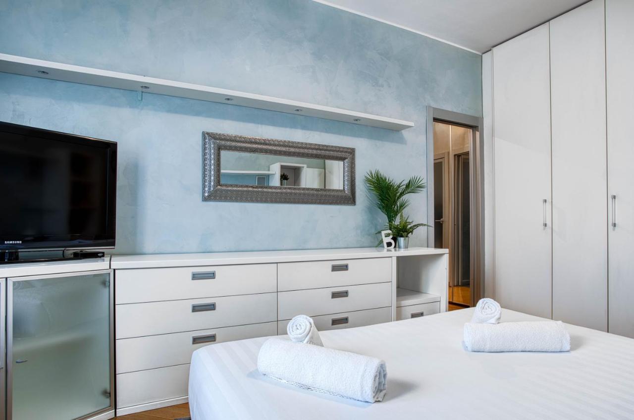شقة Joivy Vibrant Flat With Balcony ميلان المظهر الخارجي الصورة